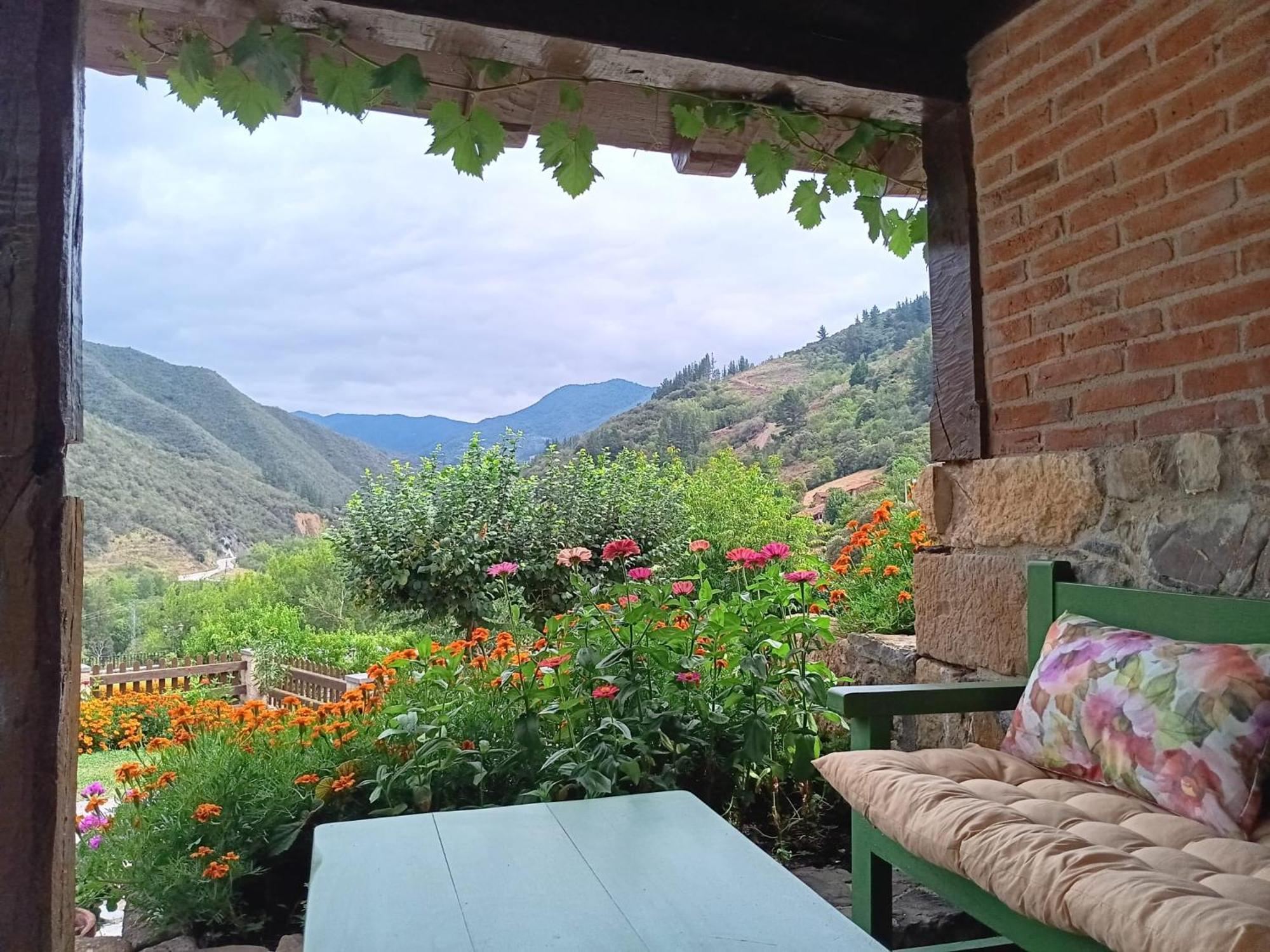 Apartamentos Calm & Nature - Adults Only Cabezon de Liebana ภายนอก รูปภาพ